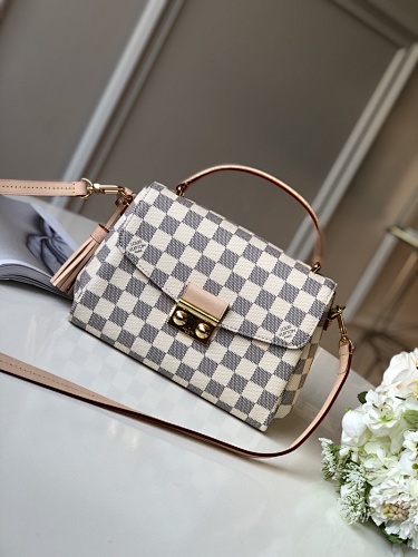 Messenger bag from Scarlettluxury