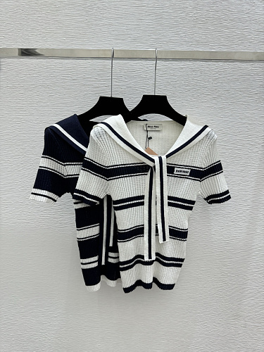 Sweater from Scarlettluxury