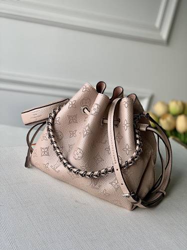 Louis Vuitton crossbody bag