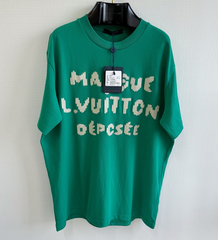 Tee from Scarlettluxury