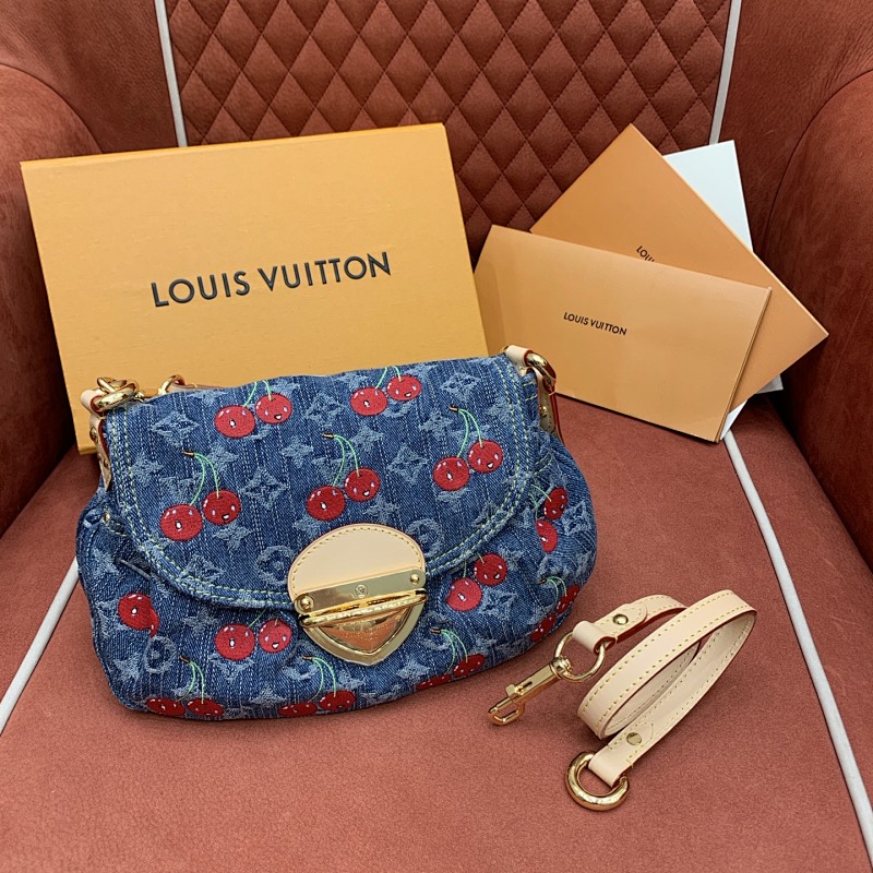 Louis Vuitton shoulder bag