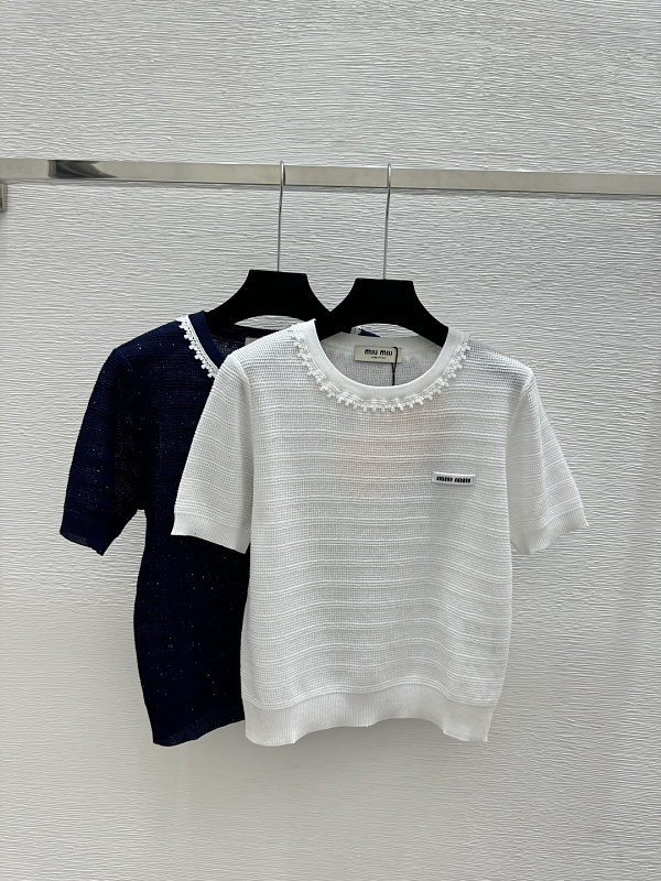 Sweater from Scarlettluxury