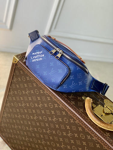 Louis Vuitton crossbody bag