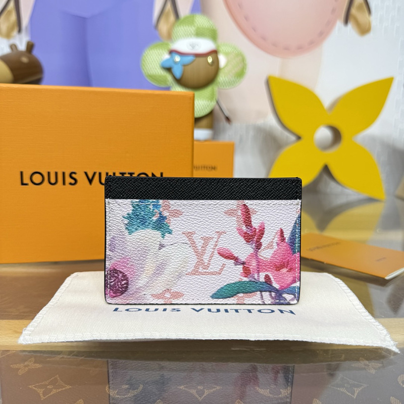 Card holder from Scarlettluxury