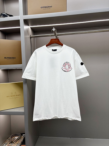 Tee from Scarlettluxury