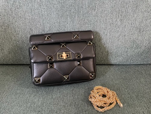 Valentin0 Garavani Roman Stud