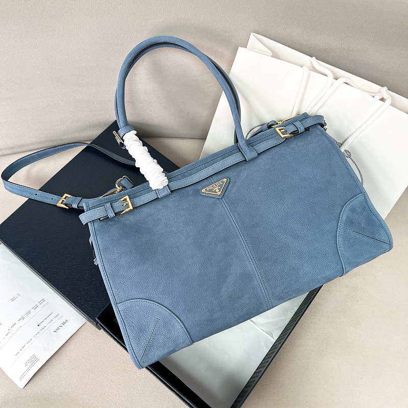 Crossbody bag from Scarlettluxury