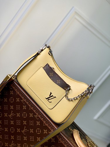Louis Vuitton crossbody bag