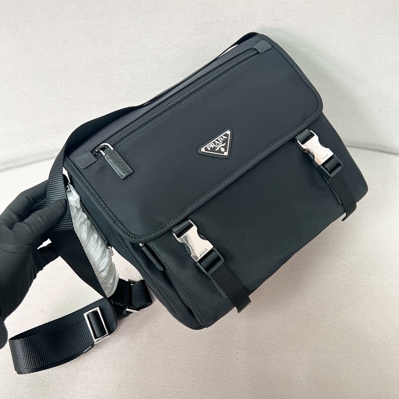 Messenger bag from Scarlettluxury