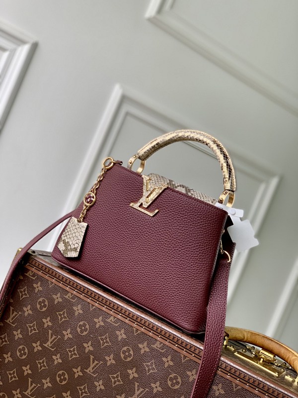 Crossbody bag from Scarlettluxury