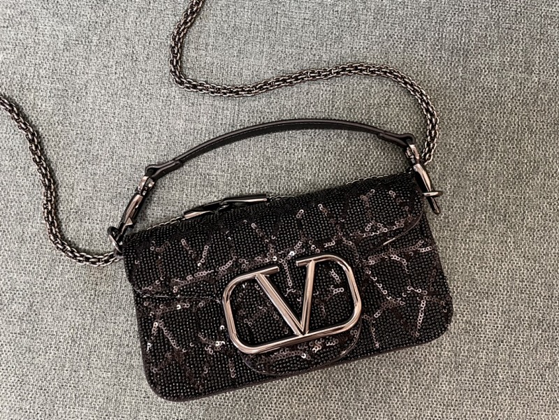 Valentino VLogo Signature
