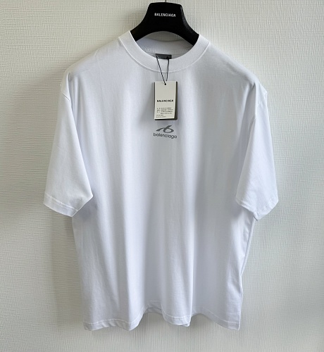 Tee from Scarlettluxury