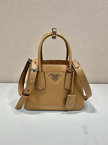 Shopping bag from Scarlettluxury