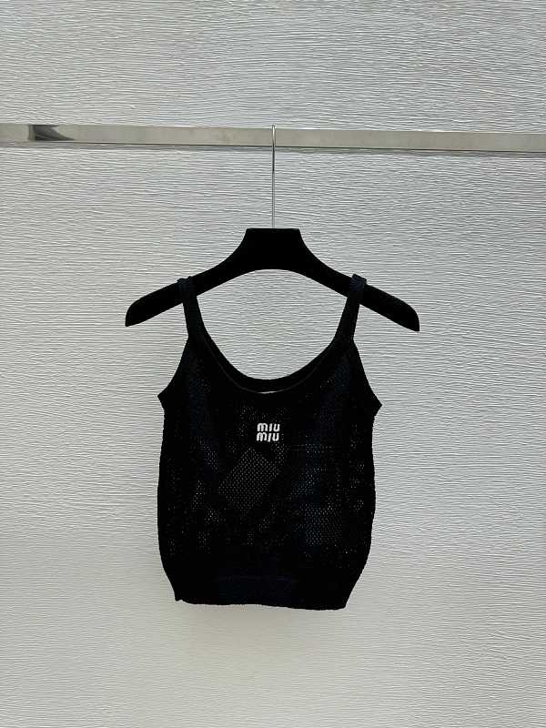 Sweater from Scarlettluxury