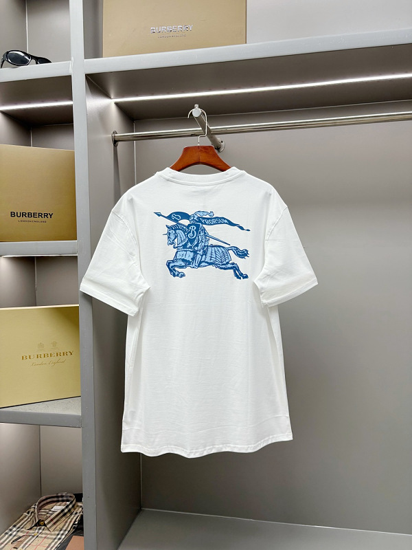Burberry tee