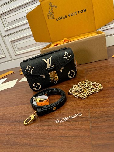 Bag from Scarlettluxury