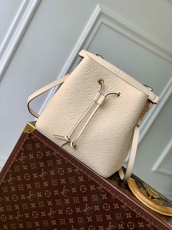 Louis Vuitton crossbody bag