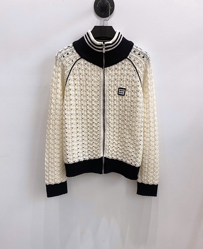 Sweater from Scarlettluxury