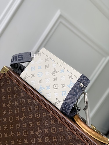 Louis Vuitton crossbody bag