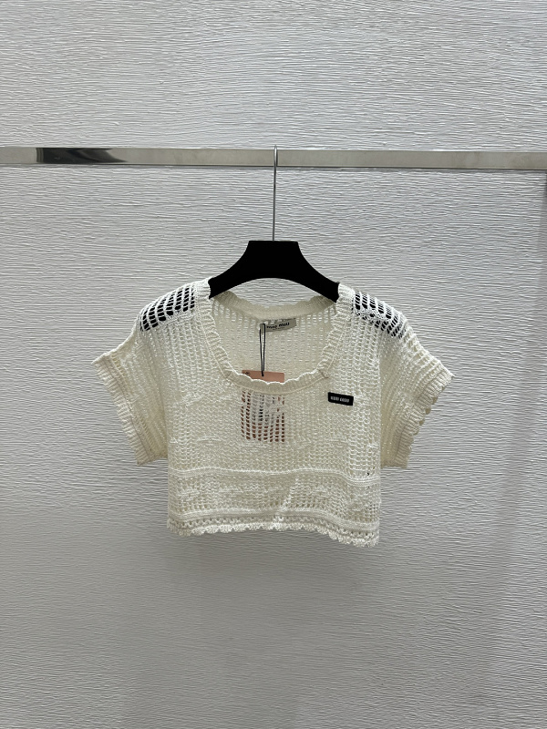 Sweater from Scarlettluxury