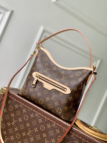 Louis Vuitton crossbody bag