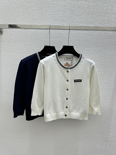 Sweater from Scarlettluxury