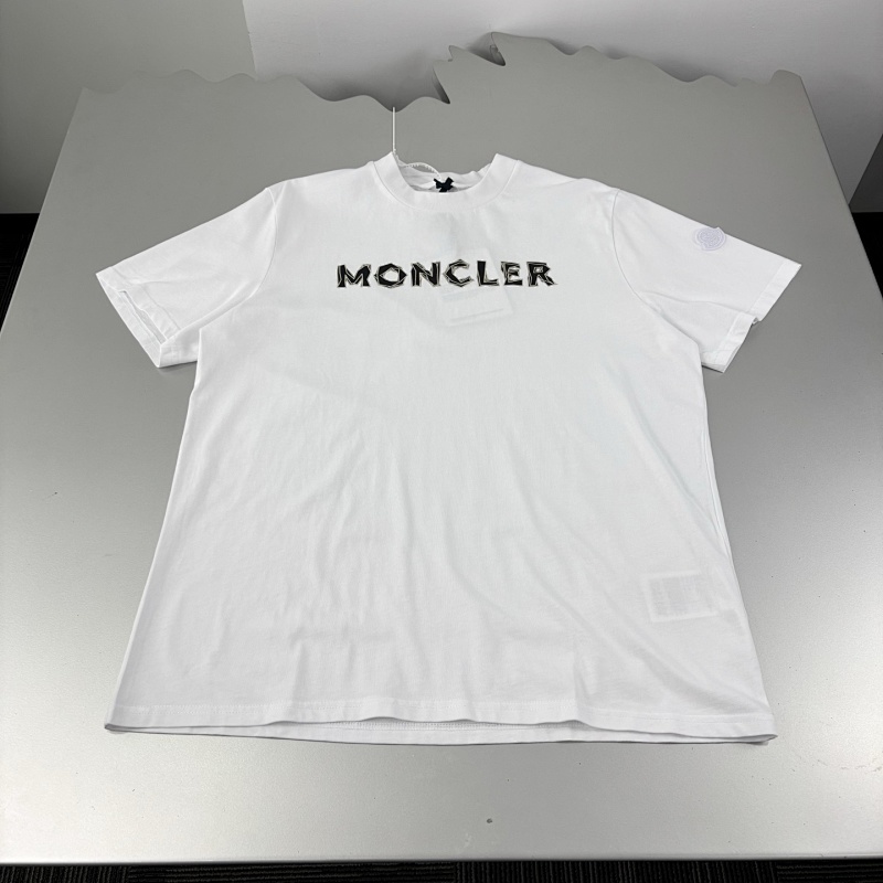 Tee from Scarlettluxury