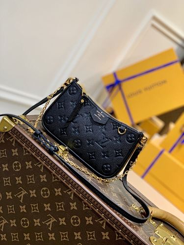 Louis Vuitton crossbody bag