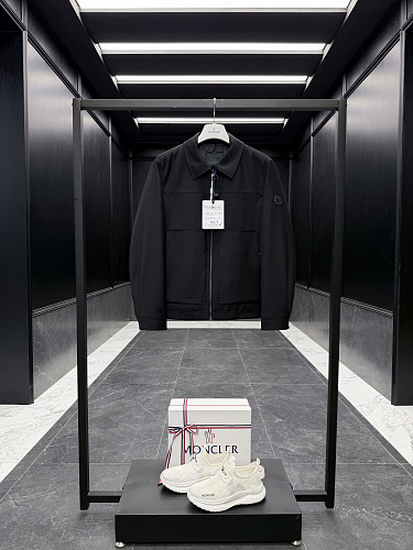 Shopping bag from Scarlettluxury