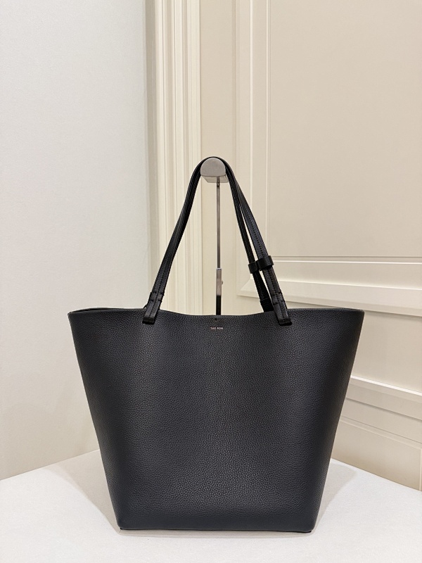 Park Tote Three