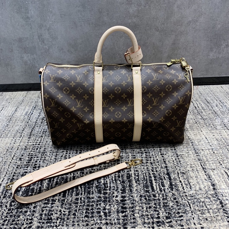 Louis Vuitton crossbody bag