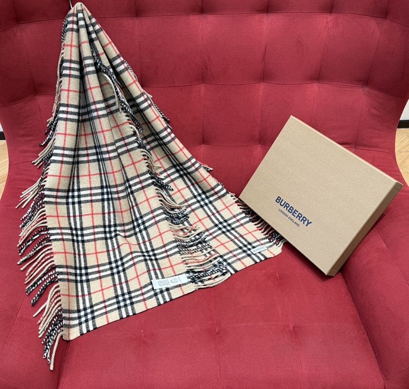 Scarf from Scarlettluxury