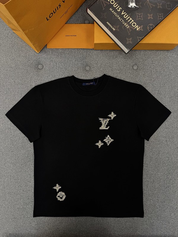 Tee from Scarlettluxury