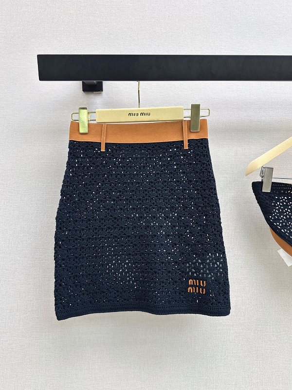 Sweater from Scarlettluxury