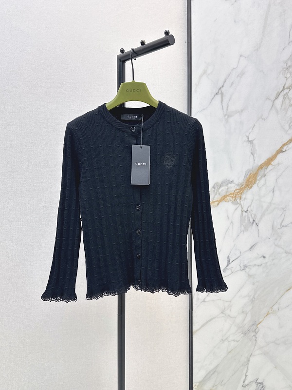 Sweater from Scarlettluxury