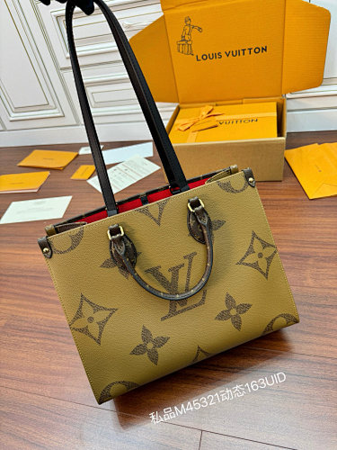 Bag from Scarlettluxury