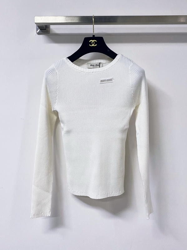 Long sleeve from Scarlettluxury