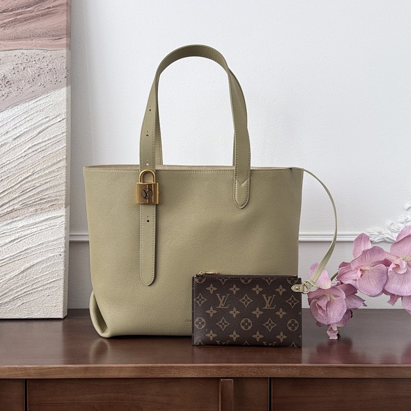Louis Vuitton shoulder bag