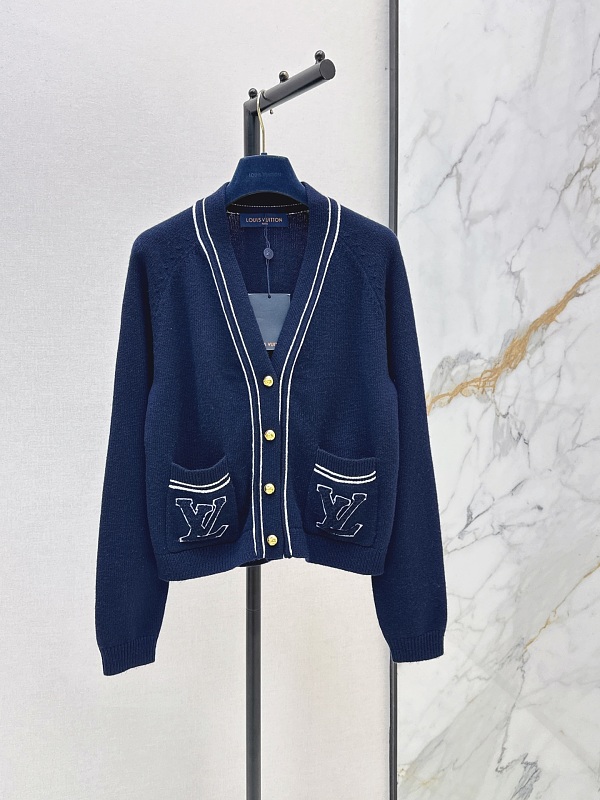 Sweater from Scarlettluxury