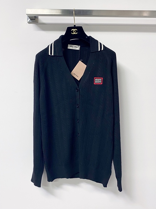 Sweater from Scarlettluxury