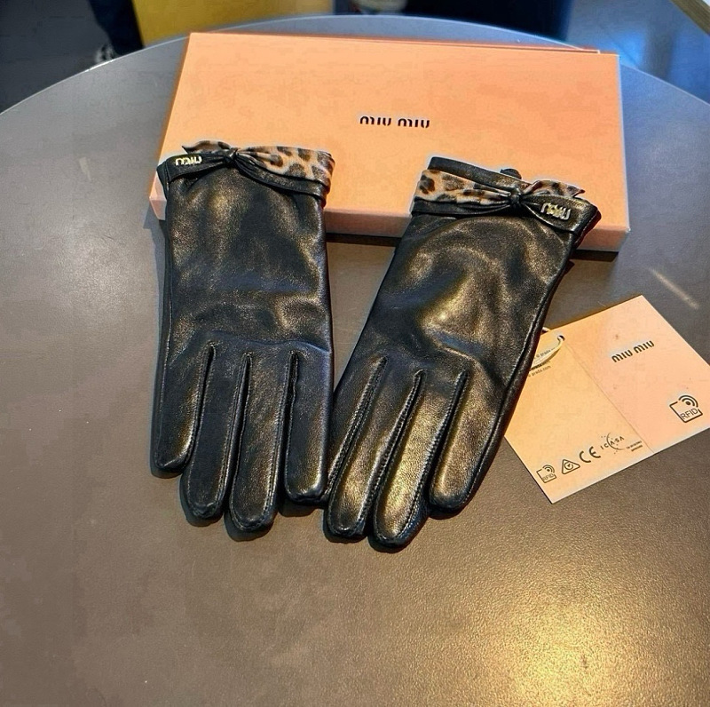 Gloves from Scarlettluxury