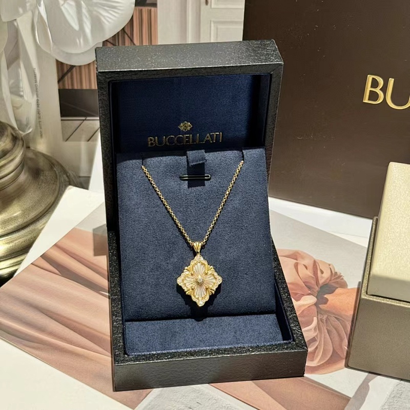 Necklace from Scarlettluxury
