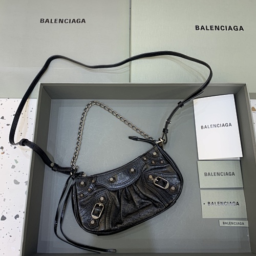 Balenciag Le Cagole