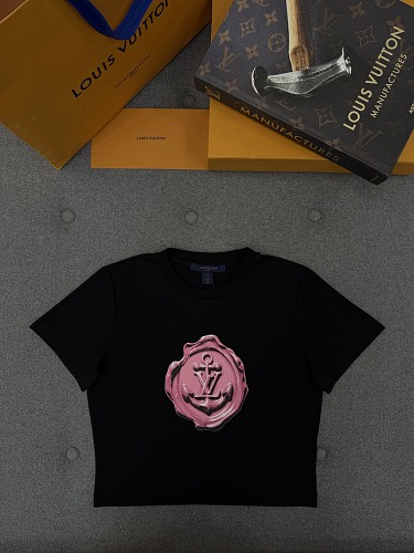 Tee from Scarlettluxury