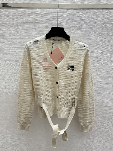 Sweater from Scarlettluxury