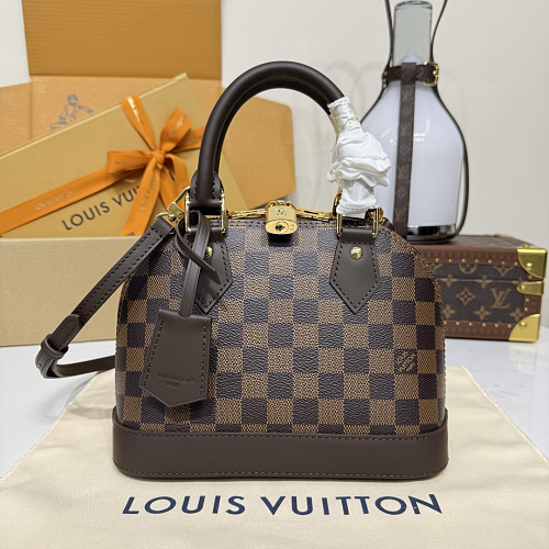 Louis Vuitton crossbody bag
