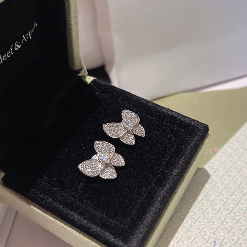 Earrings from Scarlettluxury