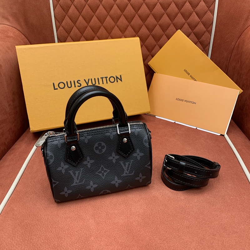 Louis Vuitton crossbody bag