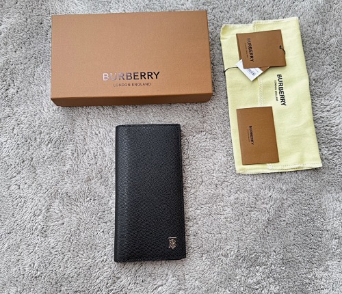 Burberry wallet