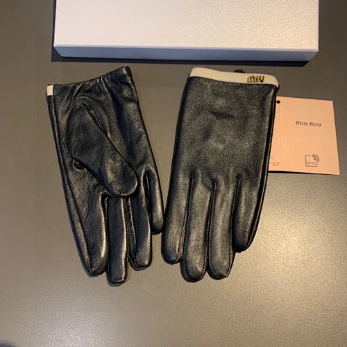 Miu Miu gloves
